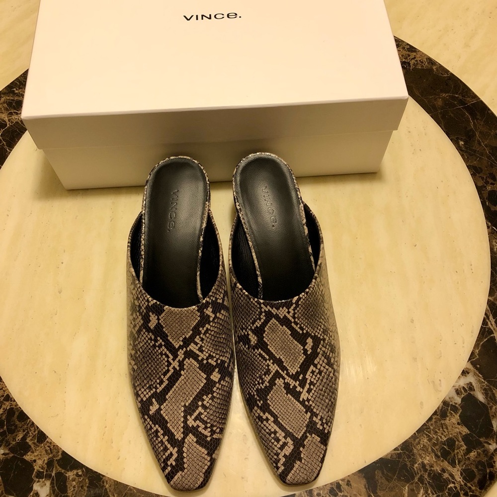 Auth New Vince Baxley Wedge Mule Size - 7.5/8